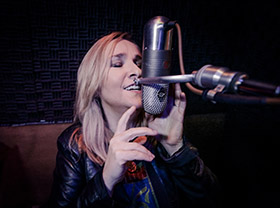 Melissa Etheridge, June 16